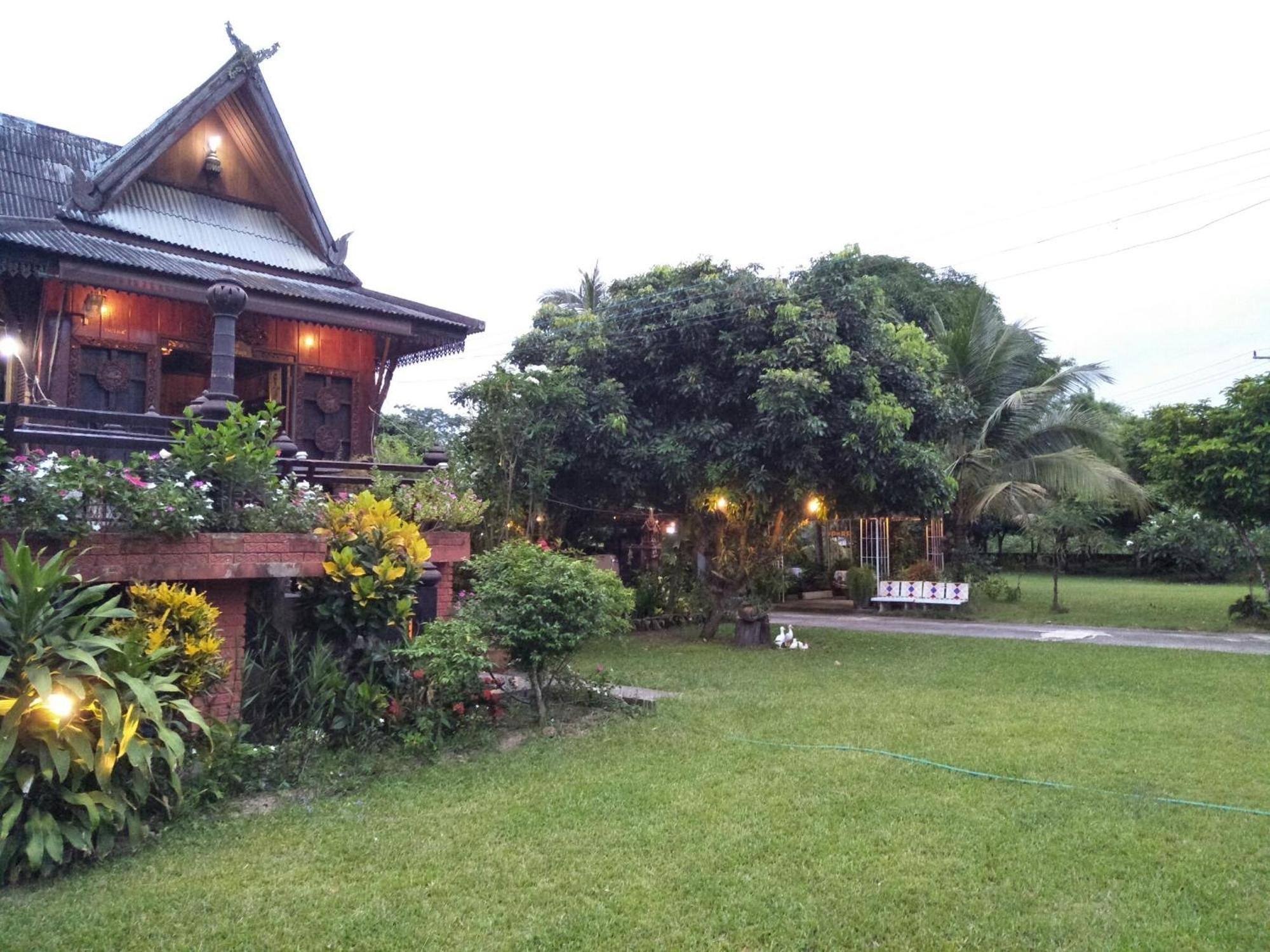 Oui Kaew Homestay Phayao Exterior photo